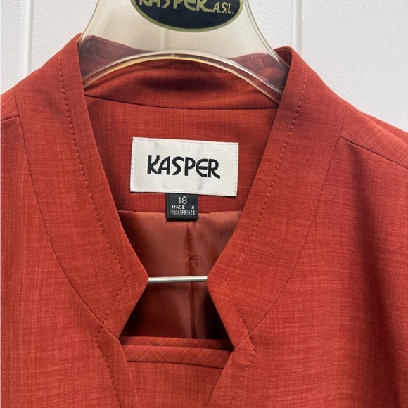 Women's Kasper Short-Sleeve Rust-Colored Skirt Suit Size 18 New With Tags - Picture 3 of 14